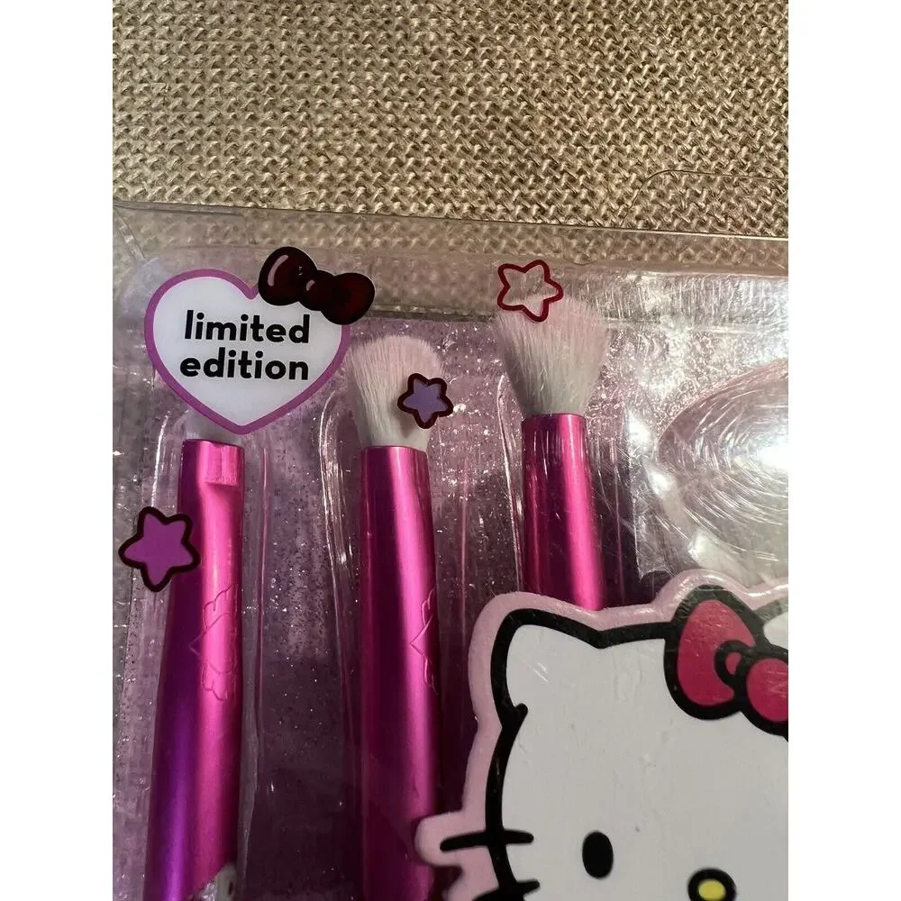 New Hello Kitty Luv Wave Set Of 5 Make Up Brush The Creme Shop Collection